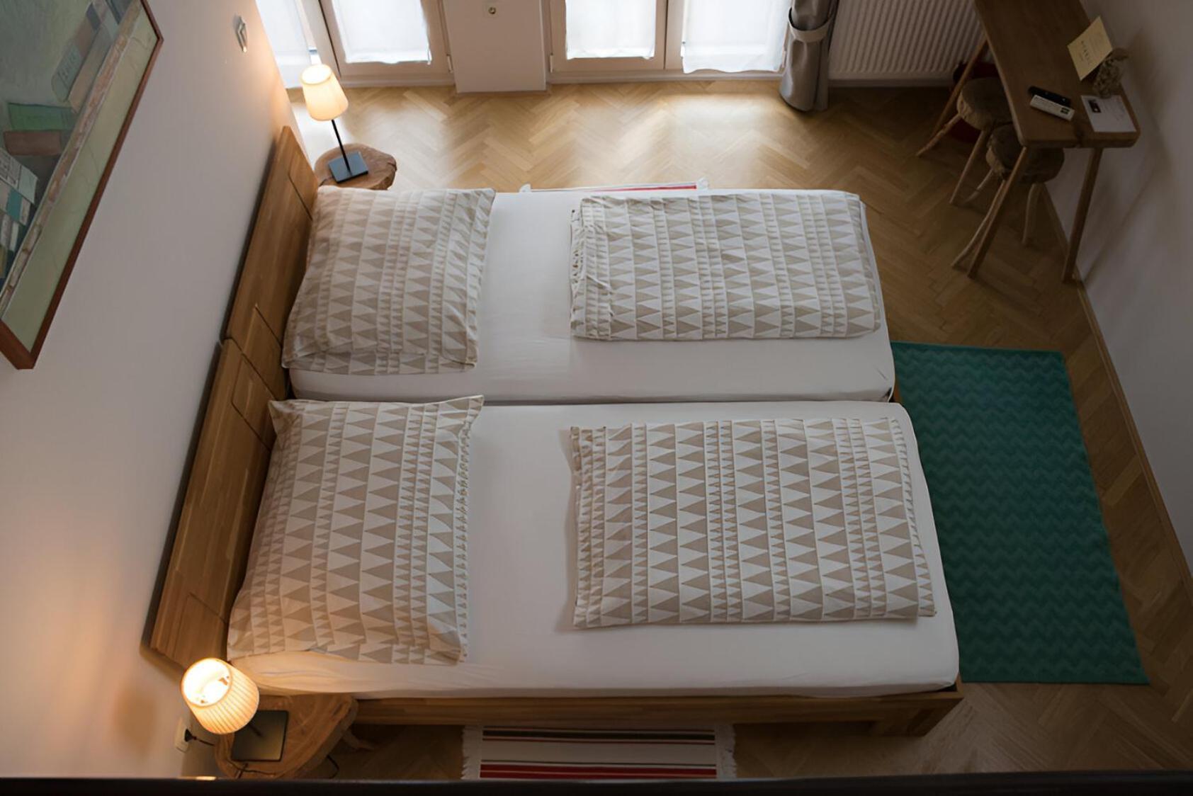 Bed & Breakfast Dvorec Petrovče Extérieur photo